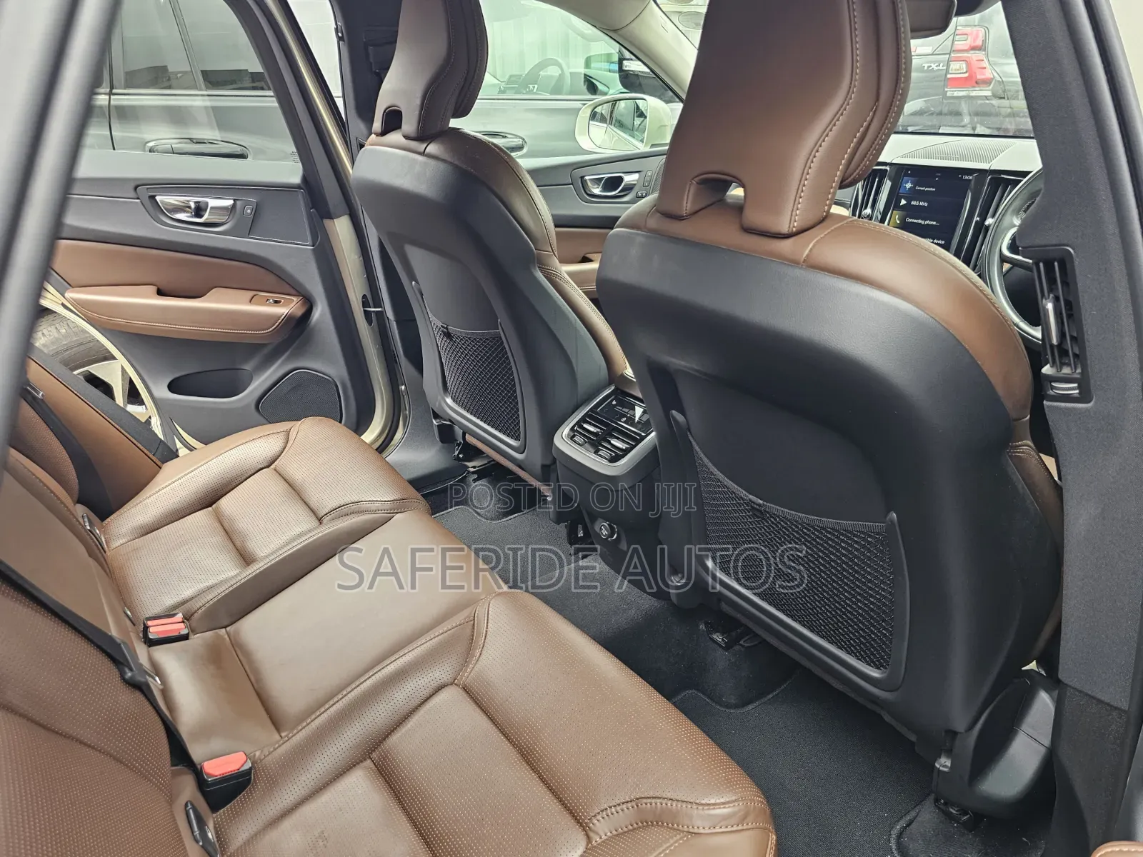 Volvo XC60 T5 Inscription AWD 2019 Gold