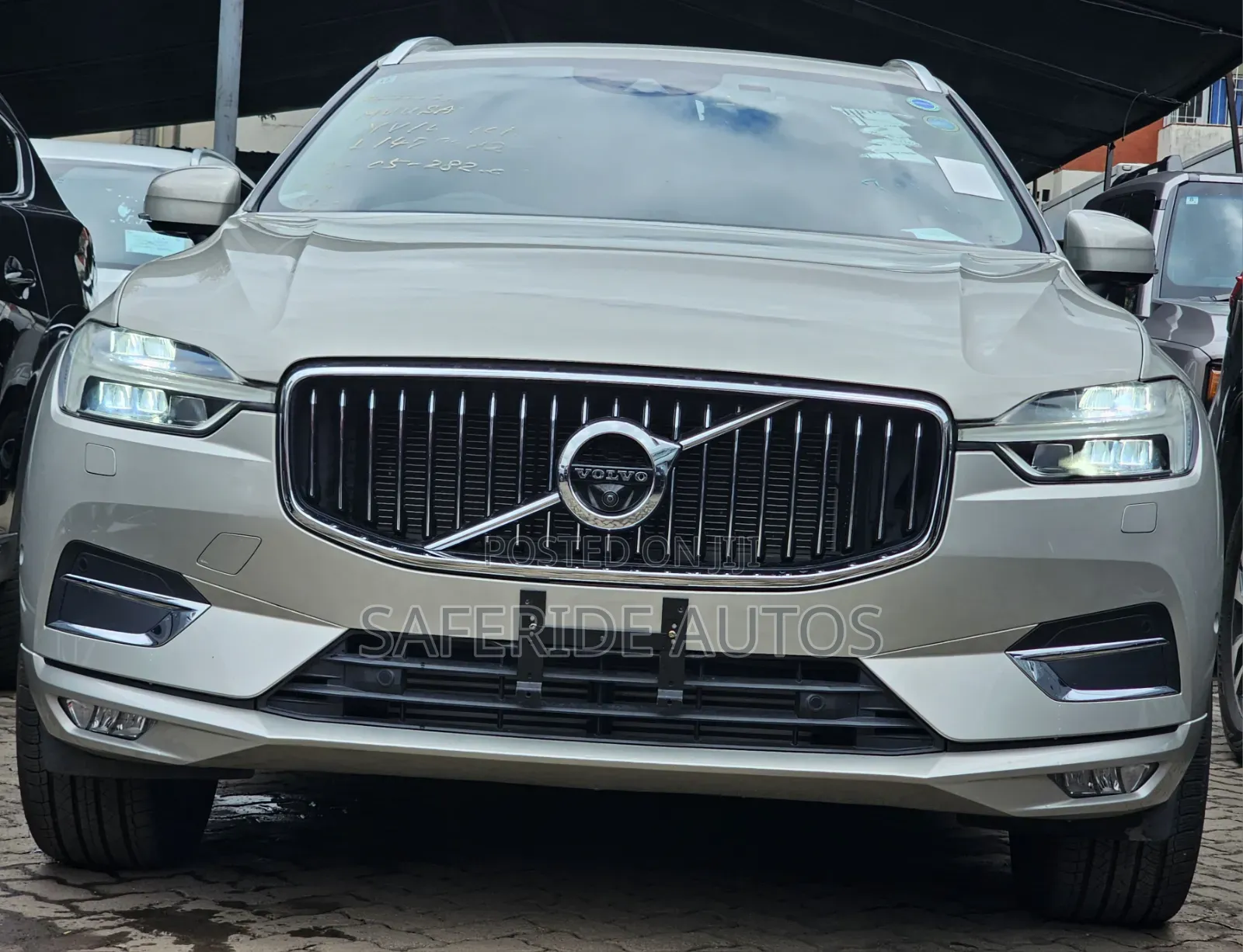 Volvo XC60 T5 Inscription AWD 2019 Gold