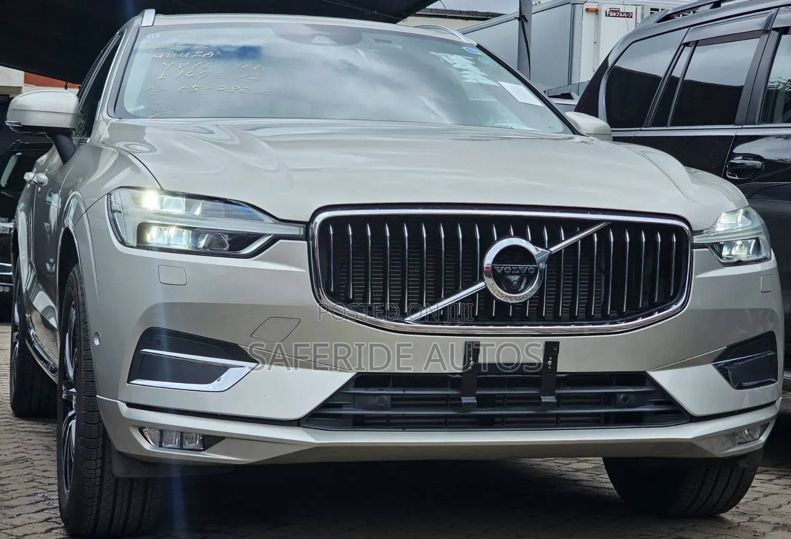 Volvo XC60 T5 Inscription AWD 2019 Gold
