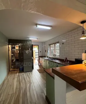 4bdrm Townhouse/Terrace in Lavington, Valley Arcade for sale