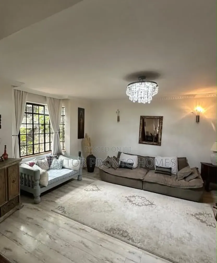 4bdrm Townhouse/Terrace in Lavington, Valley Arcade for sale