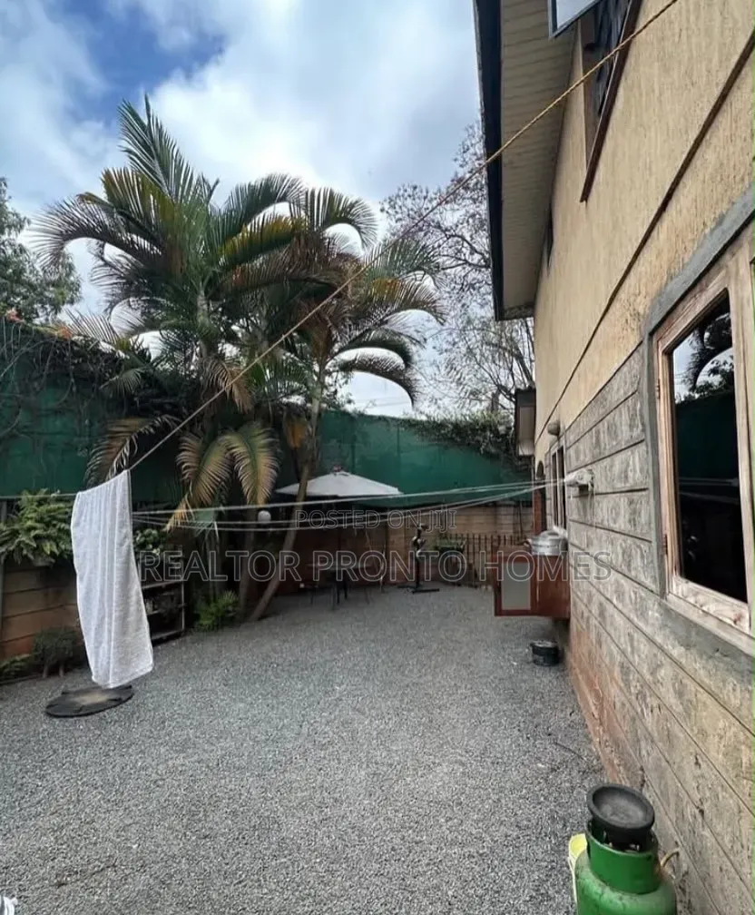 4bdrm Townhouse/Terrace in Lavington, Valley Arcade for sale