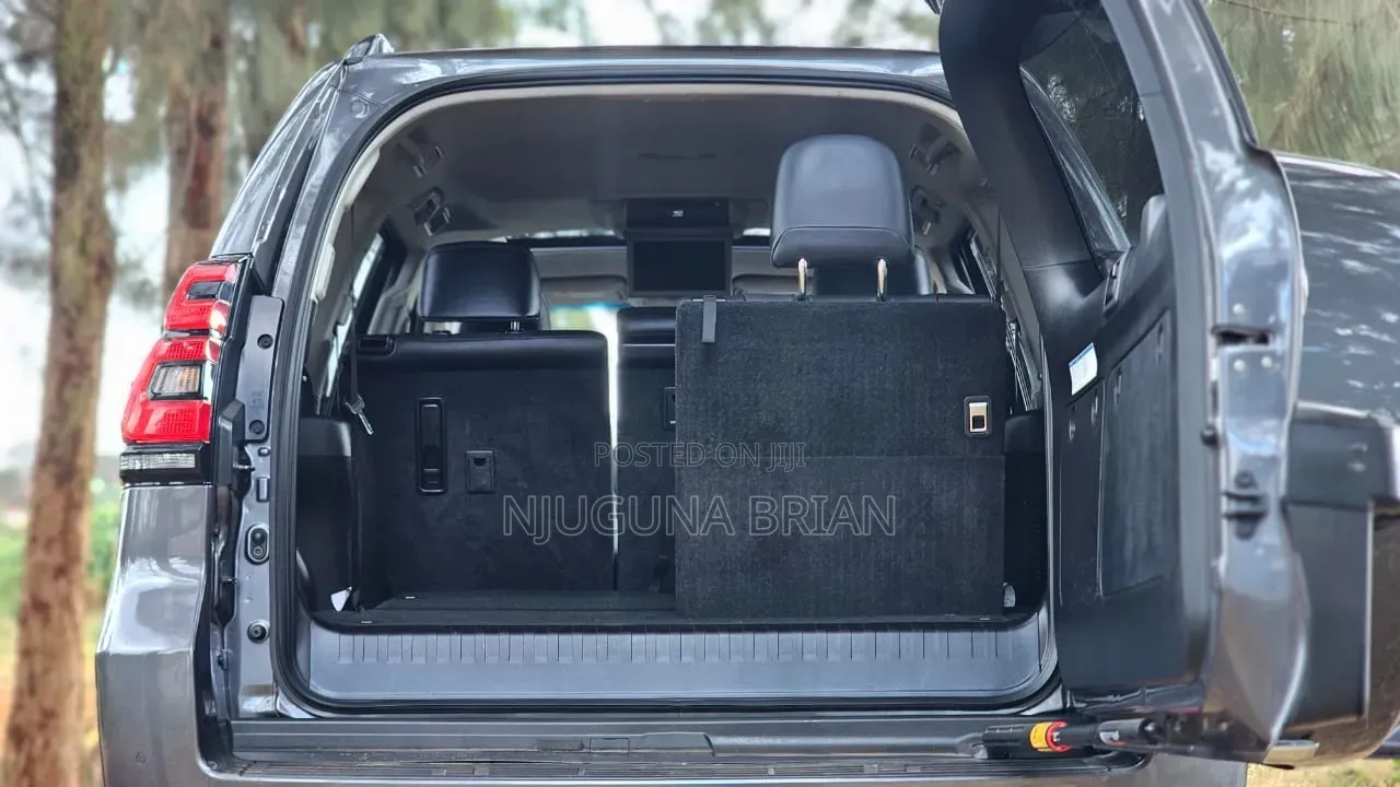 Toyota Land Cruiser Prado 2.8 2019 Gray