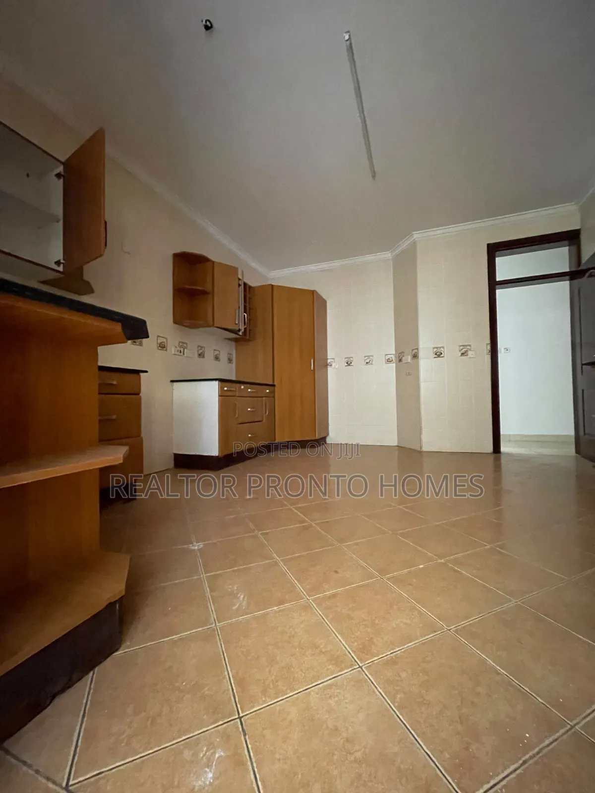 3bdrm Apartment in Kilimani, Hurlingham for rent