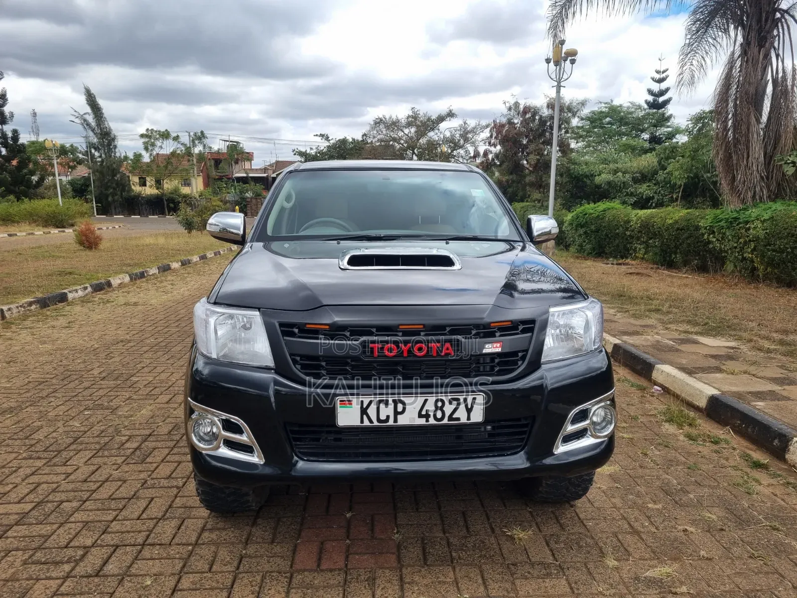 Toyota Hilux 2010 Black