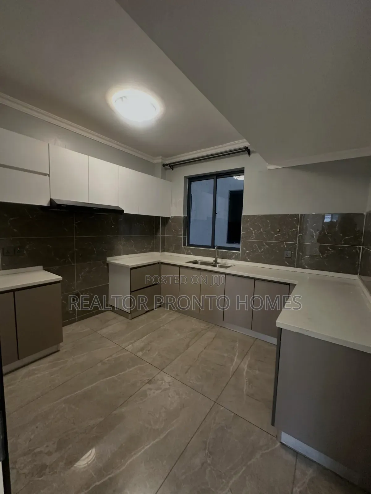 3bdrm Apartment in Riara, Valley Arcade for rent