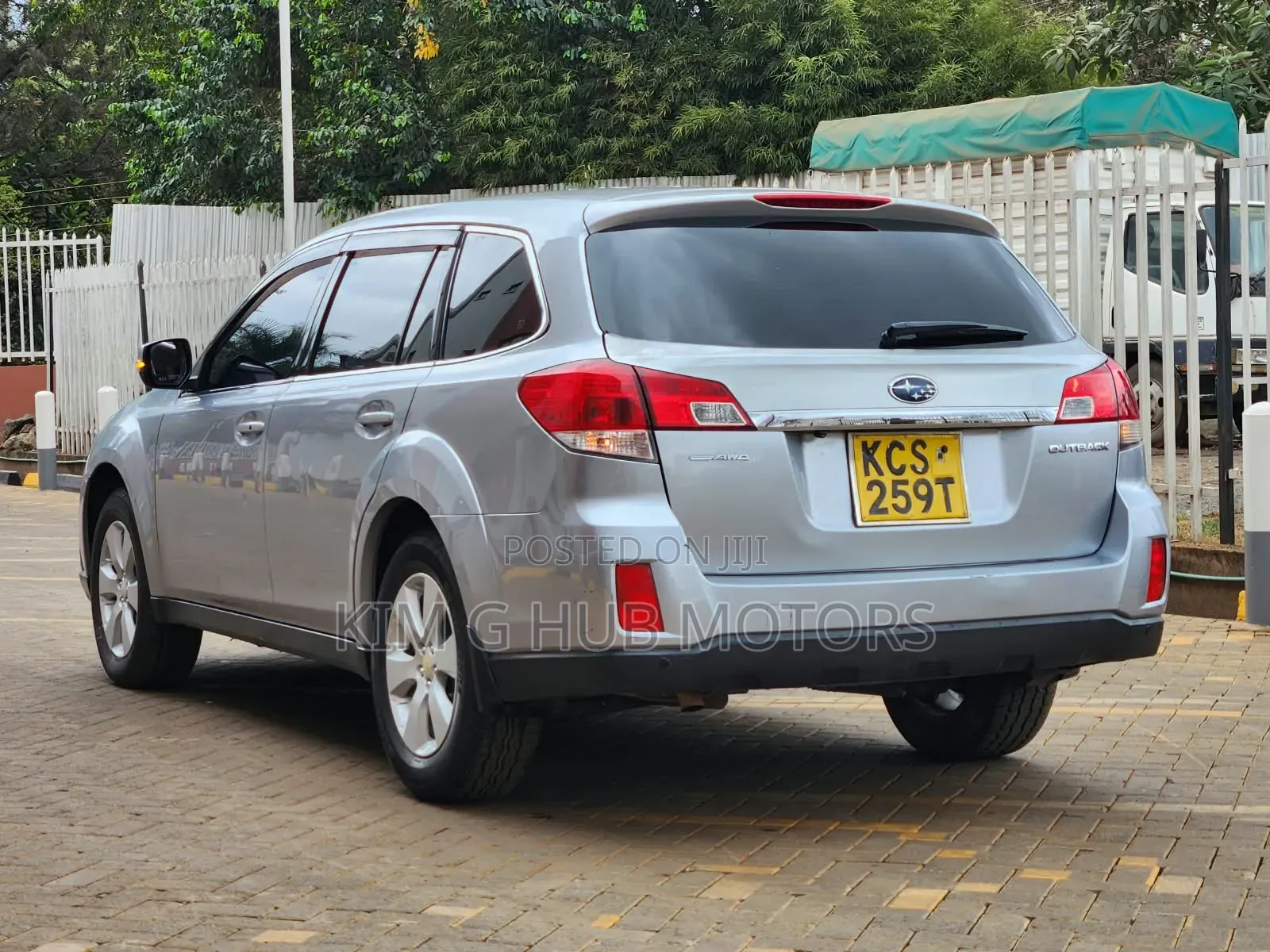 Subaru Outback 2012 Silver