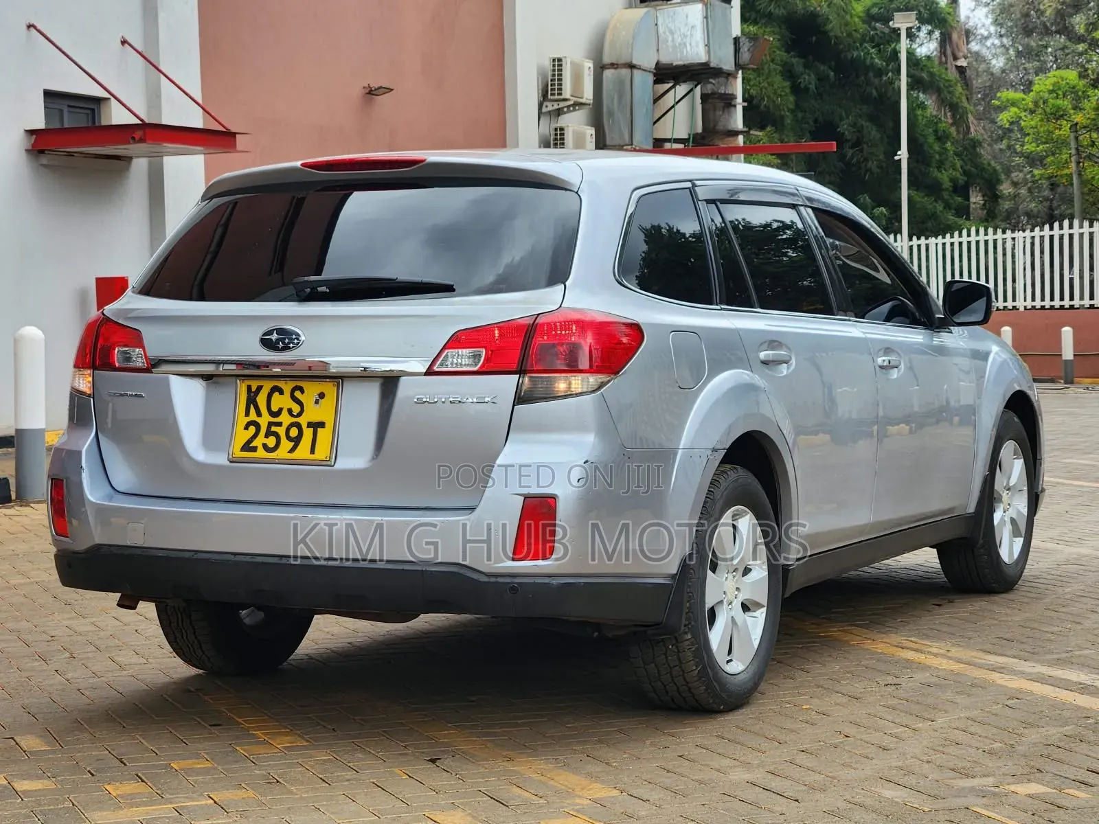 Subaru Outback 2012 Silver