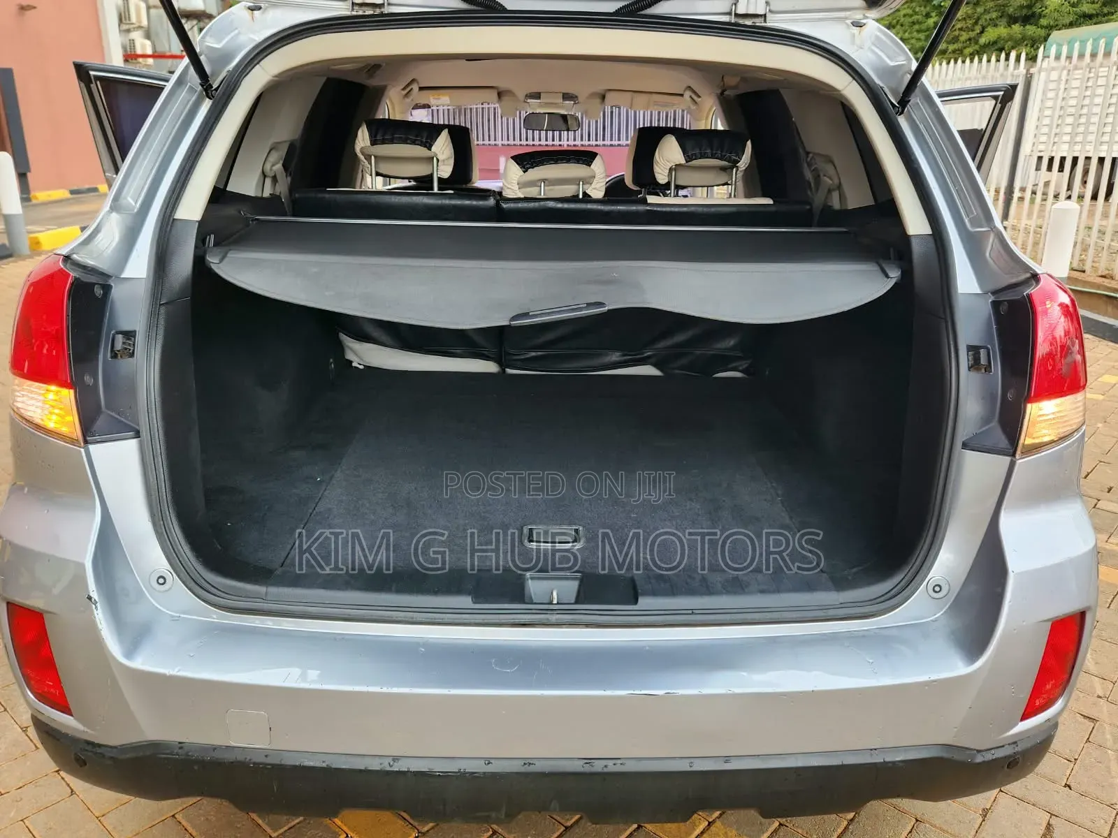 Subaru Outback 2012 Silver