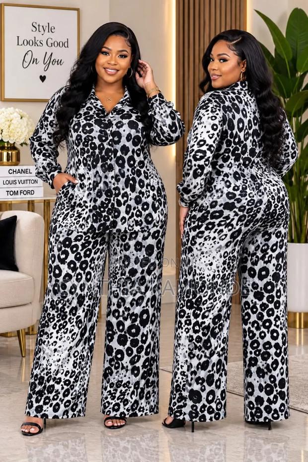 Print Two Pieces Suite - thumbnail 3