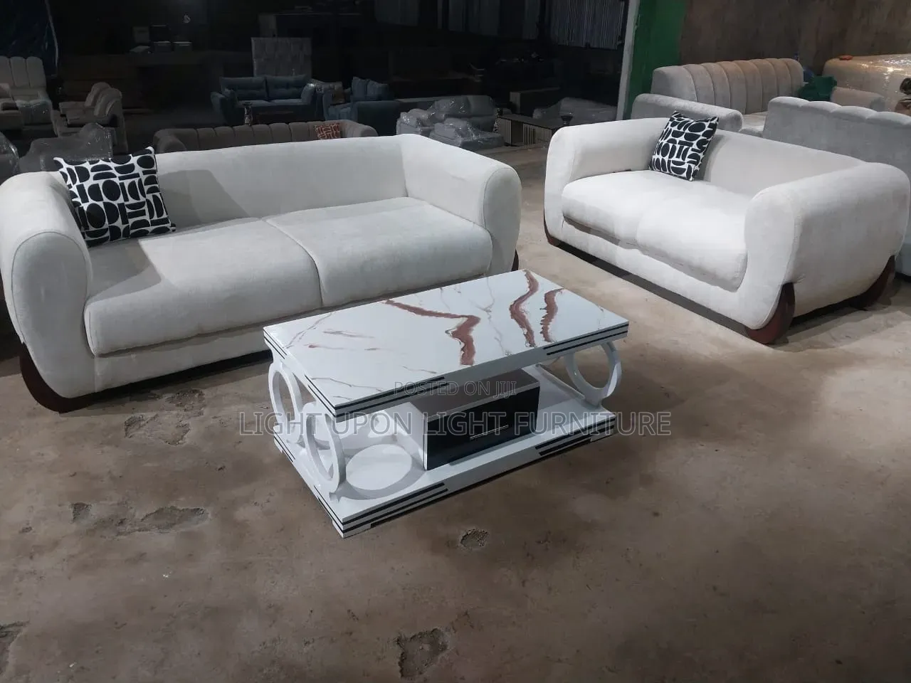5 Seater Sofa With Hard Wood Stand