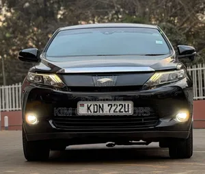 Toyota Harrier 2.0 2016 Black