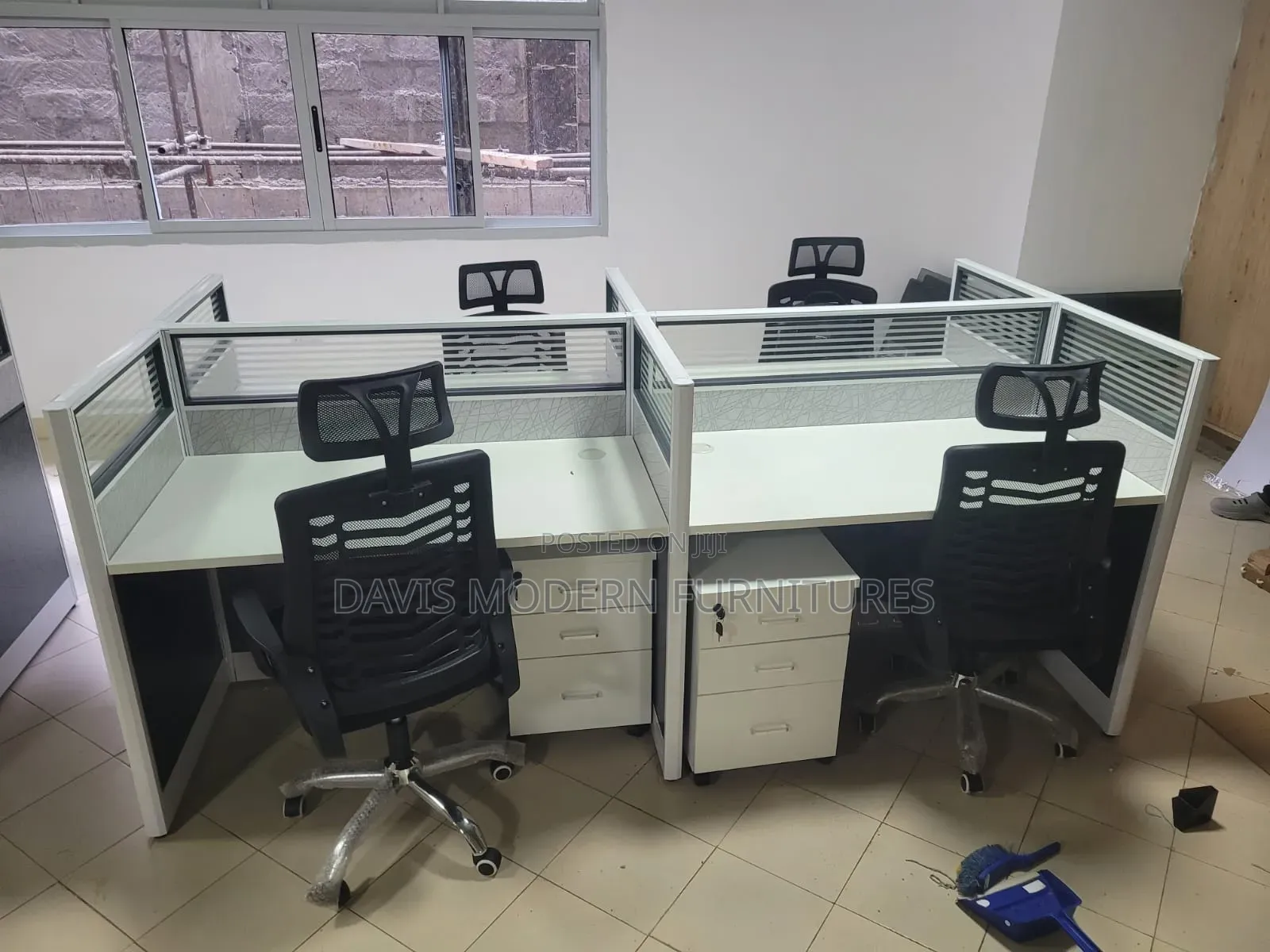 White Finish 4-Way Workstation