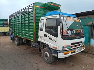 Isuzu FRR 2014 White