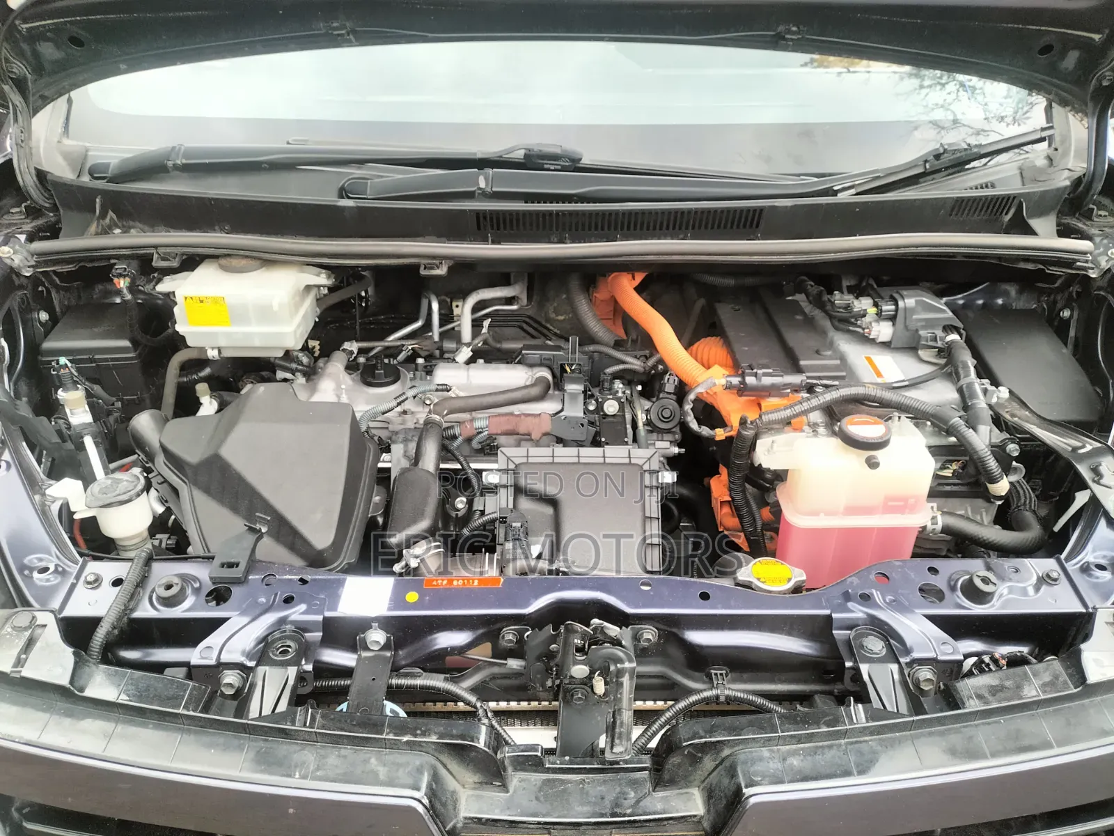 Toyota Voxy Hybrid V 2WD 7-Seater 2014 Blue
