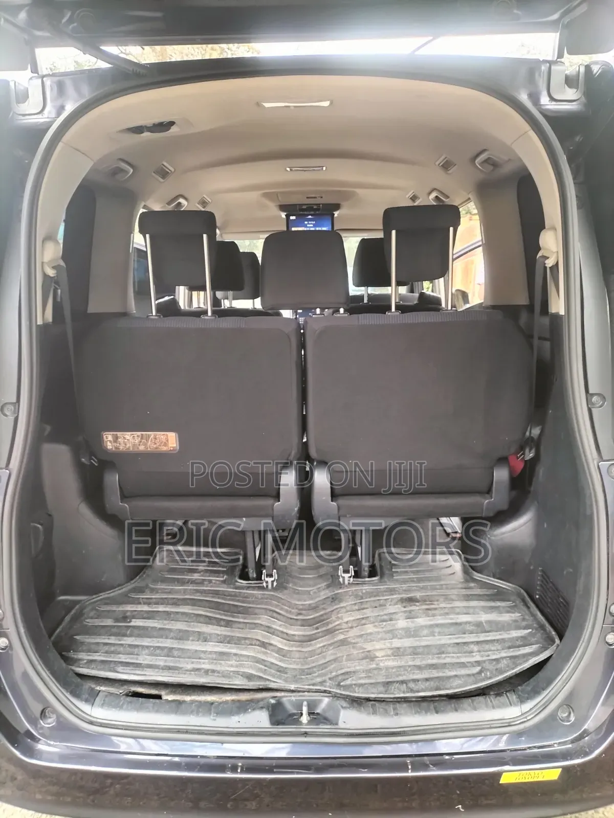 Toyota Voxy Hybrid V 2WD 7-Seater 2014 Blue