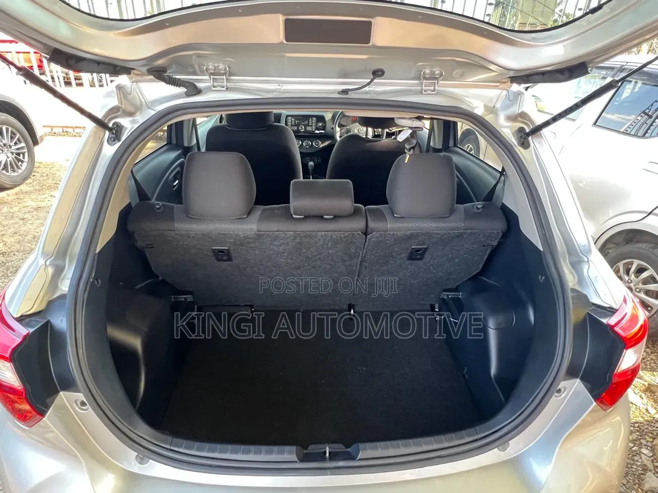 Toyota Vitz 2019 Silver