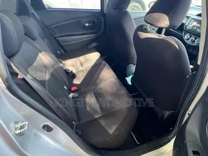 Toyota Vitz 2019 Silver