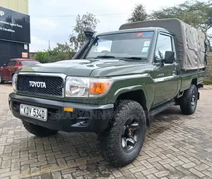 Toyota Land Cruiser 79 Series 2017 Green