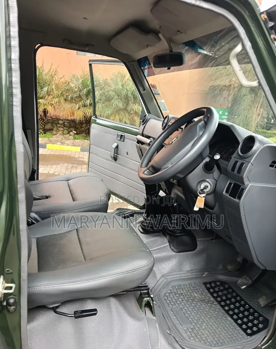 Toyota Land Cruiser 79 Series 2017 Green
