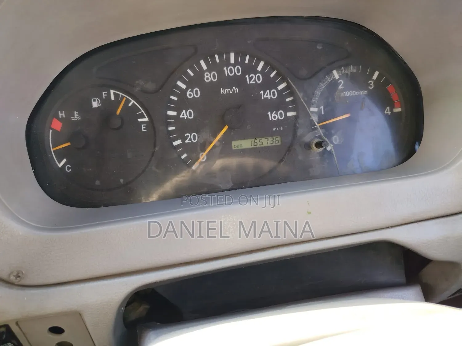 Hino Truck 2009 White