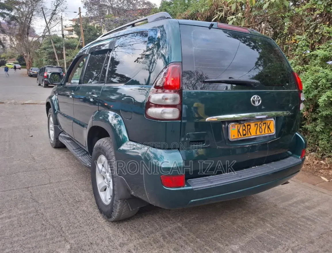 Toyota Land Cruiser Prado 2006 Green