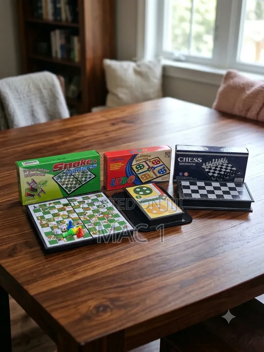 3-in-1 Mini Travel Board Game Set – Snakes Ladders, Ludo, Chess