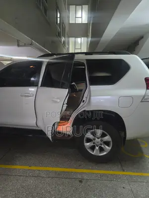 Toyota Land Cruiser Prado 2011 White