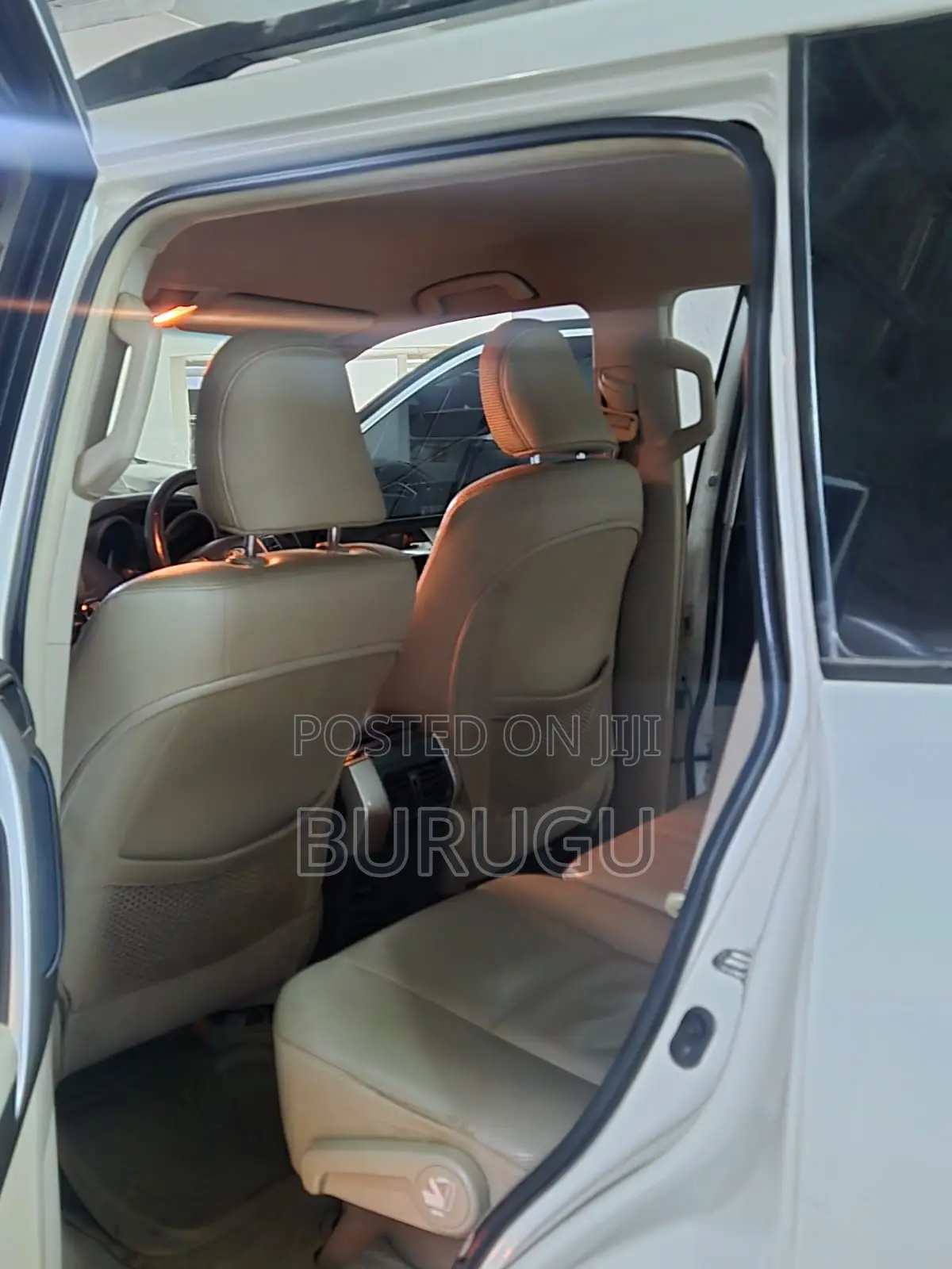 Toyota Land Cruiser Prado 2011 White