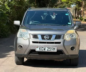 Nissan X-Trail 2012 Gray