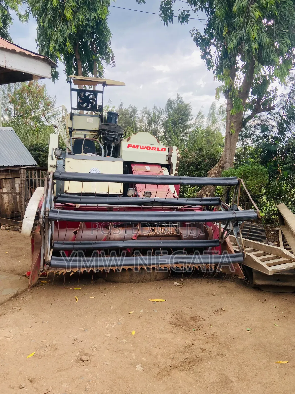 FMWORLD Tracked Combine Harvester
