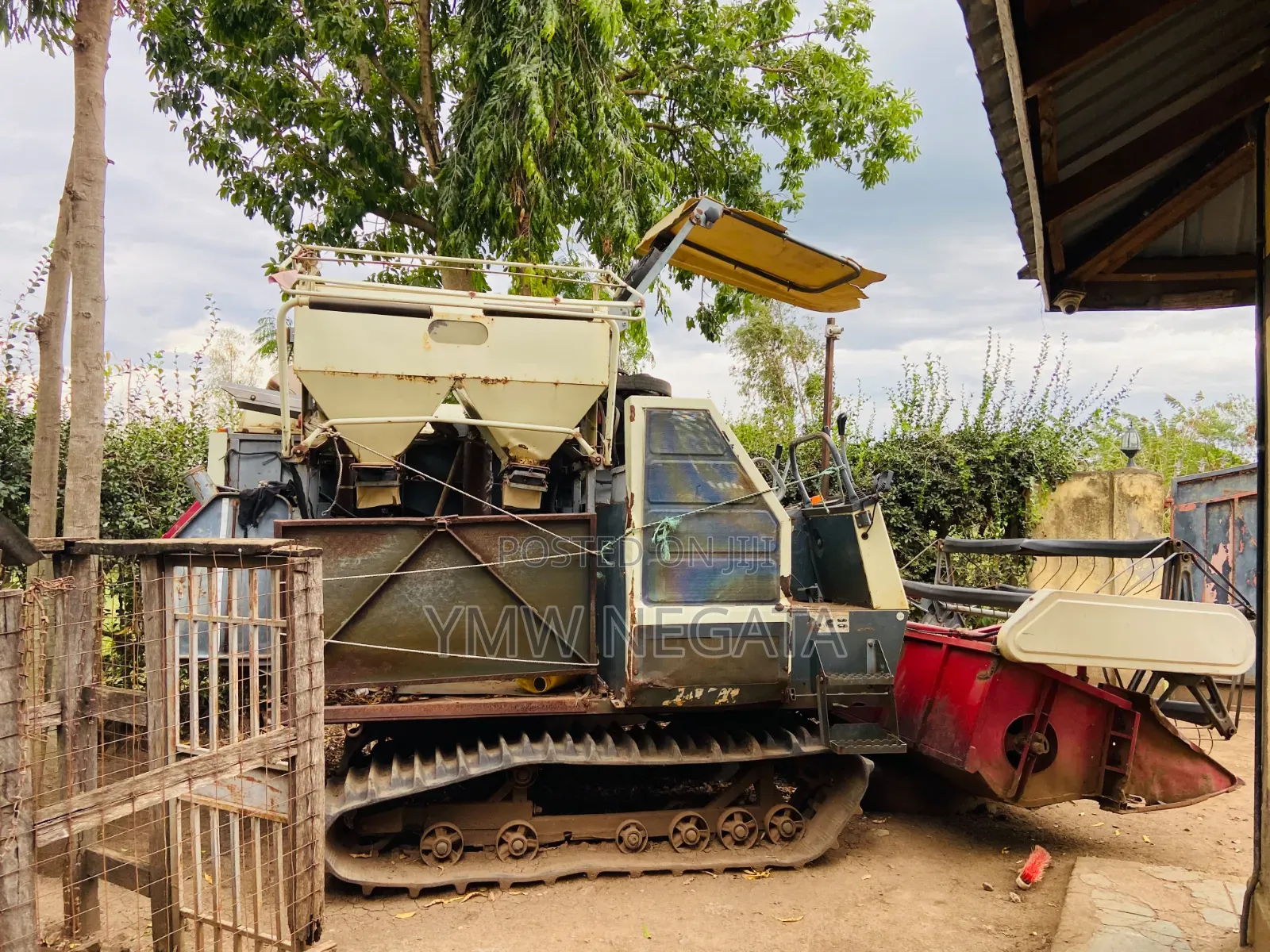 FMWORLD Tracked Combine Harvester