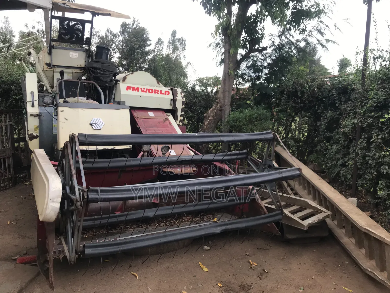FMWORLD Tracked Combine Harvester