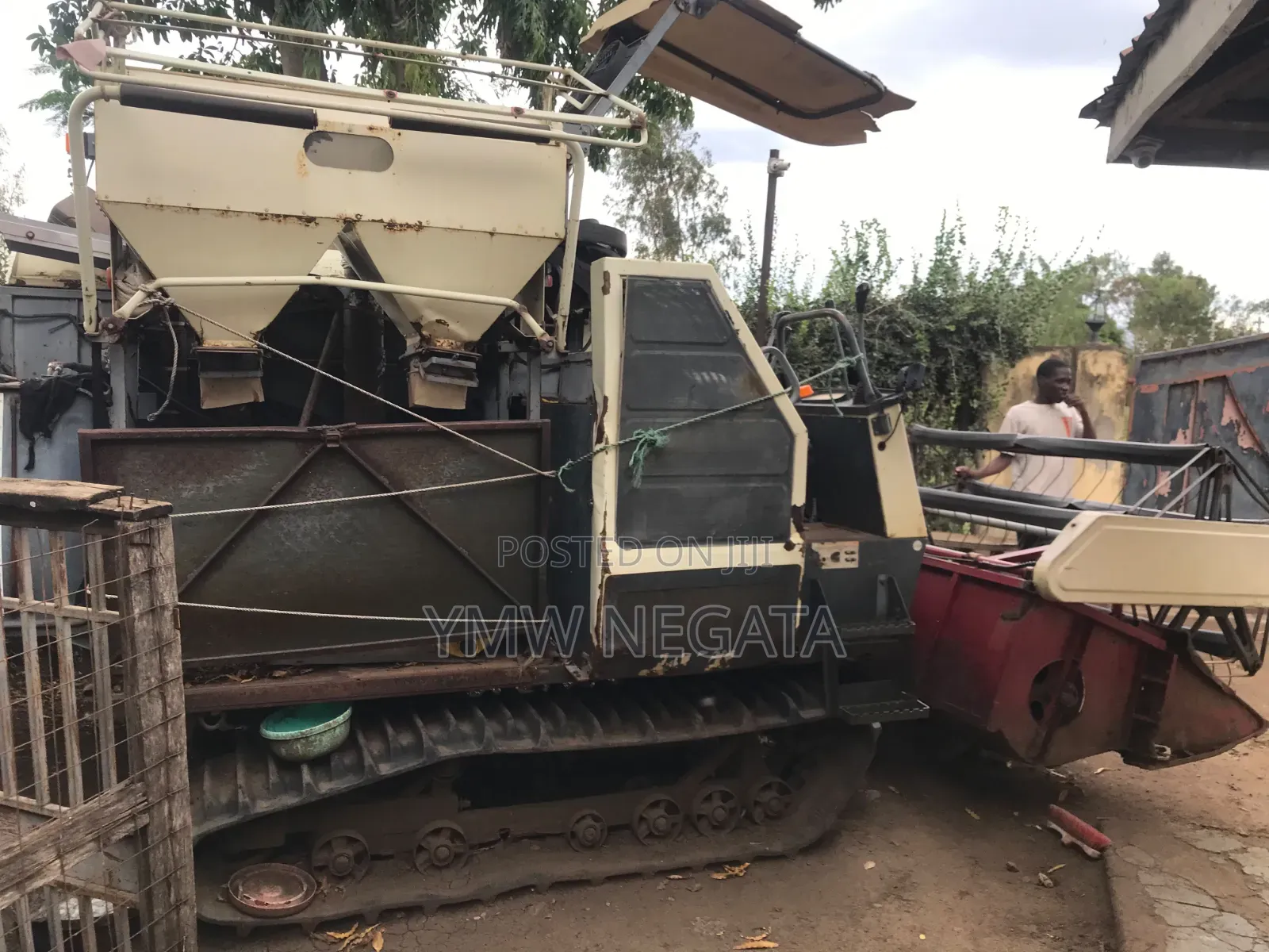 FMWORLD Tracked Combine Harvester