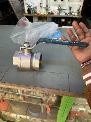 21⁄2” Ball Valve/Tank Connector