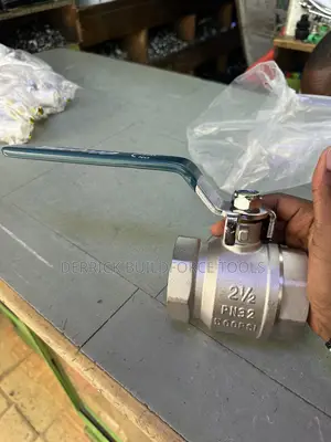 21⁄2” Ball Valve/Tank Connector