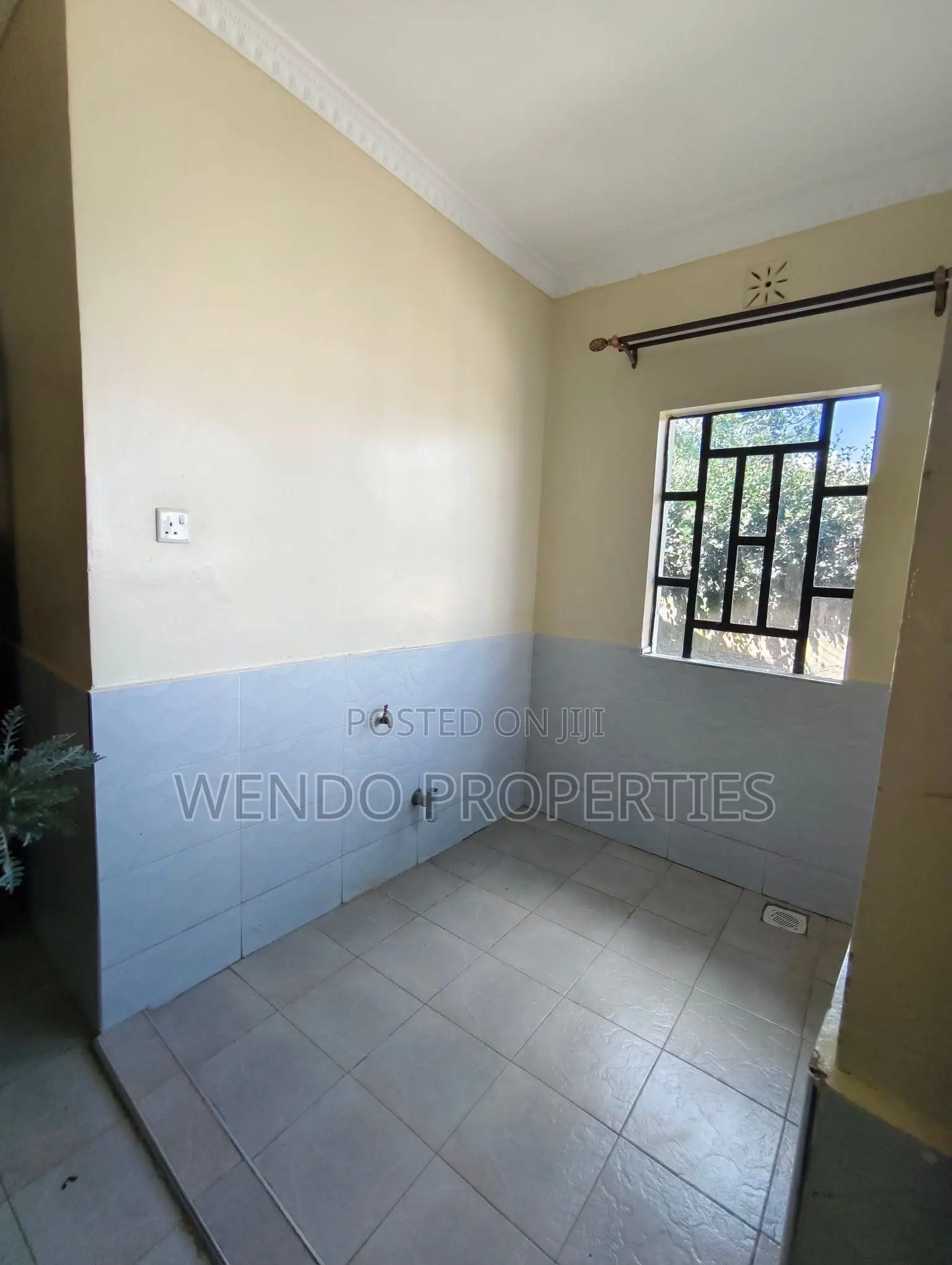 3bdrm Bungalow in Ngong CBD for rent