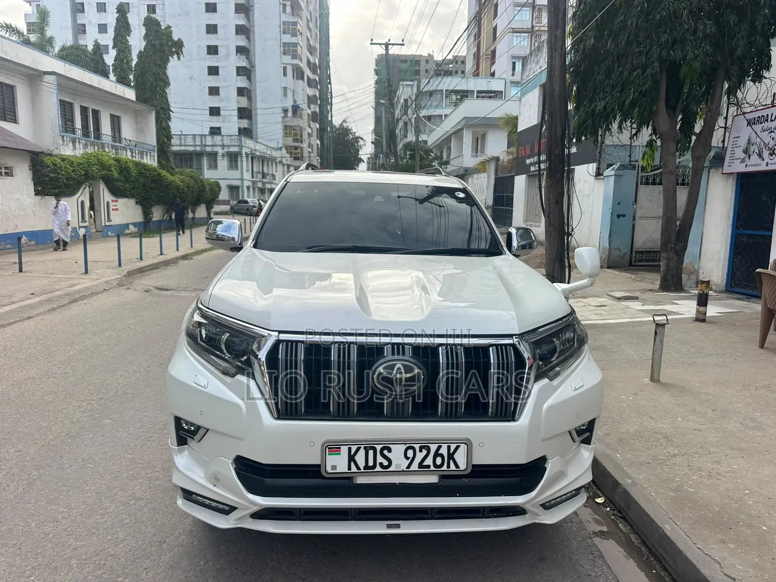 Toyota Land Cruiser Prado 2019 White