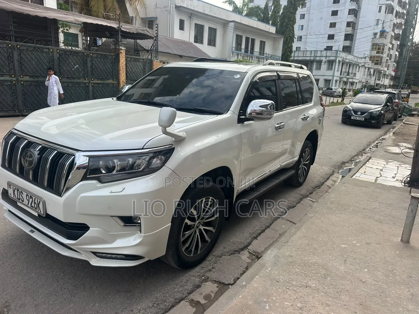 Toyota Land Cruiser Prado 2019 White