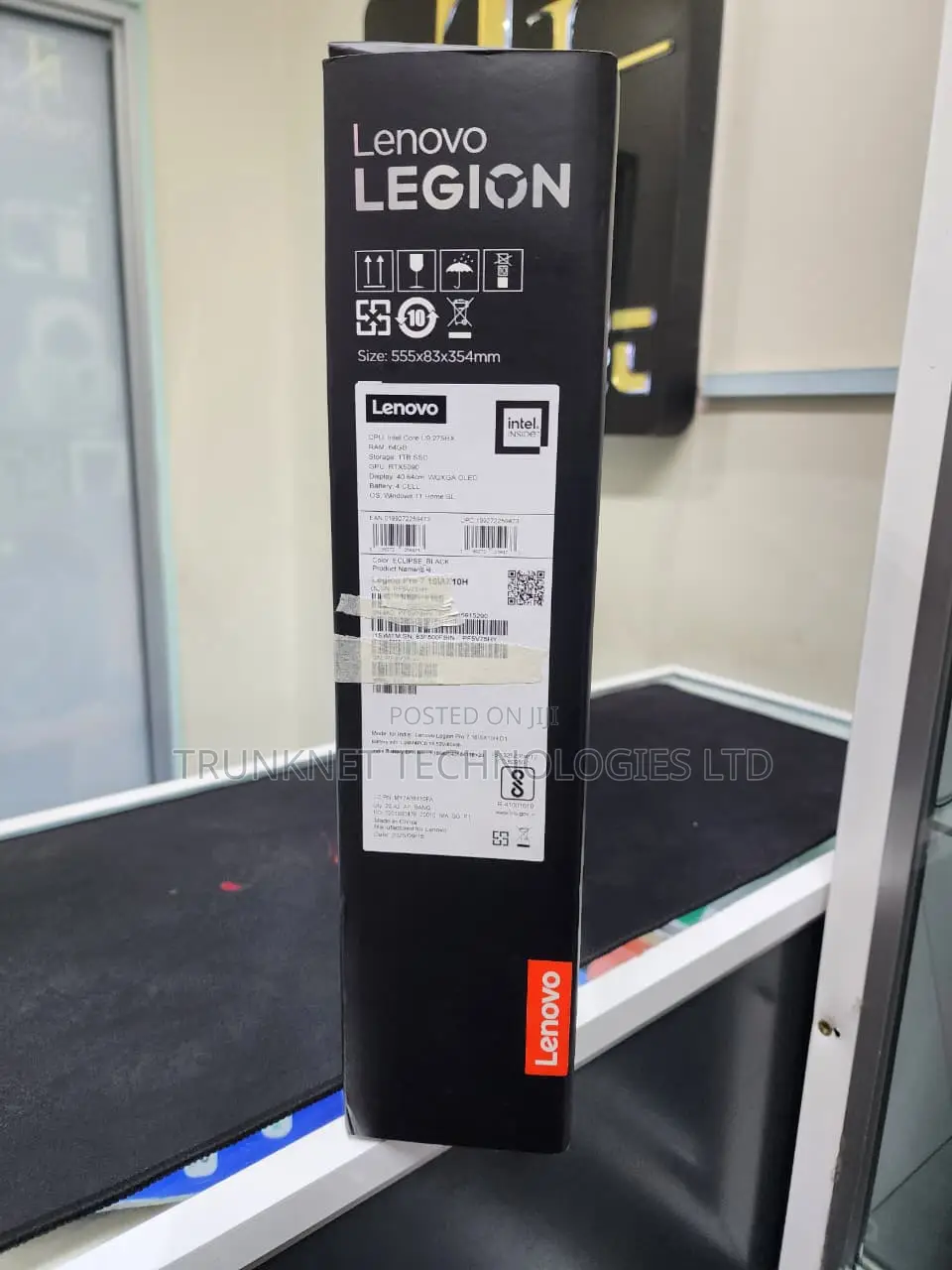 New Laptop Lenovo Legion Pro 7 64GB Intel Core Ultra 9 SSD 1T