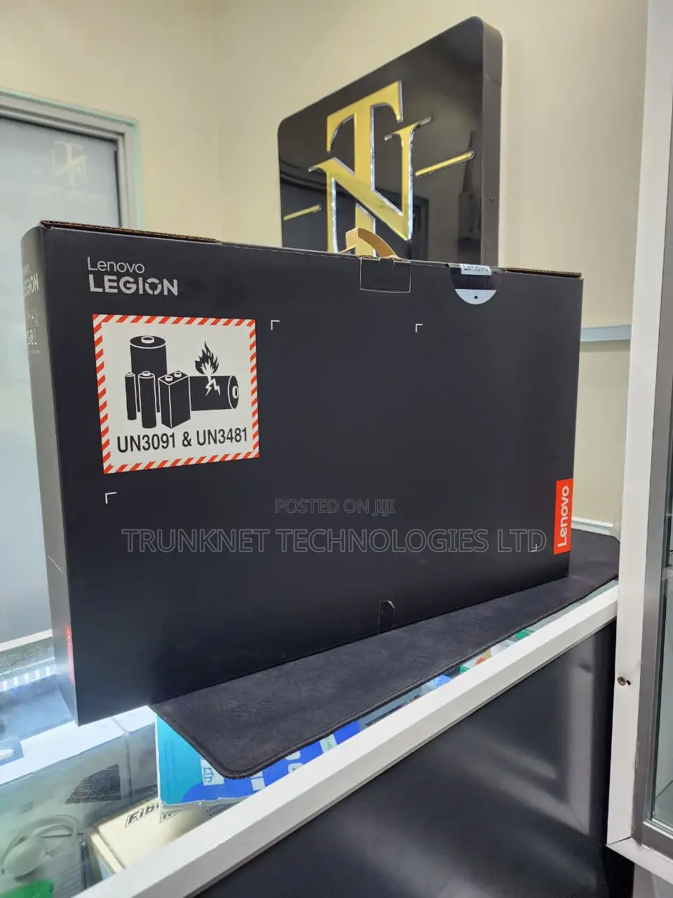 New Laptop Lenovo Legion Pro 7 64GB Intel Core Ultra 9 SSD 1T