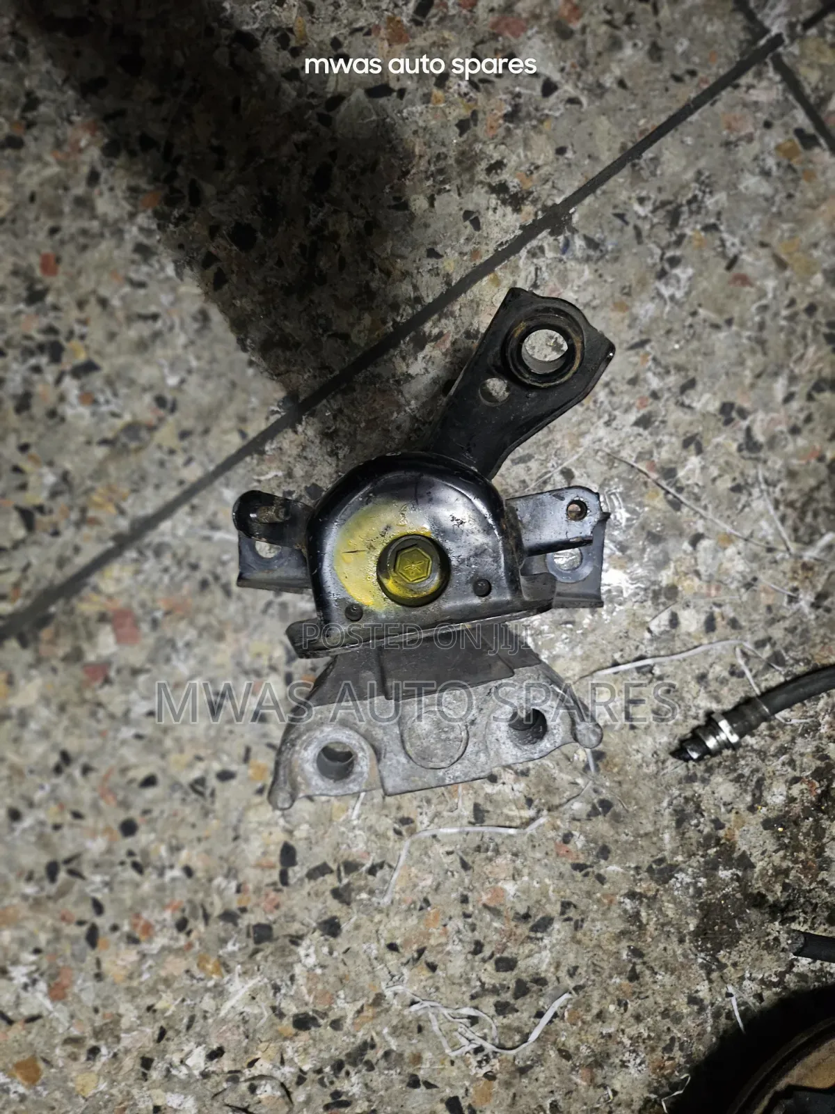 Toyota Rav4 Engine Mounting Available in Excellent Condition