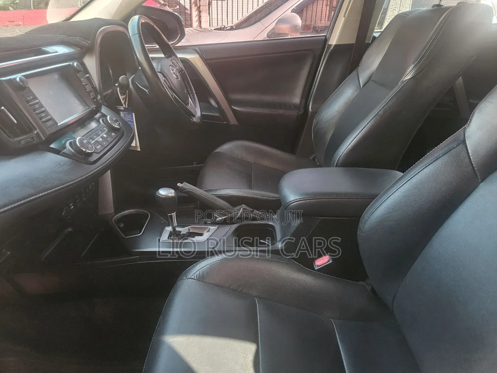 Toyota RAV4 2018 Blue