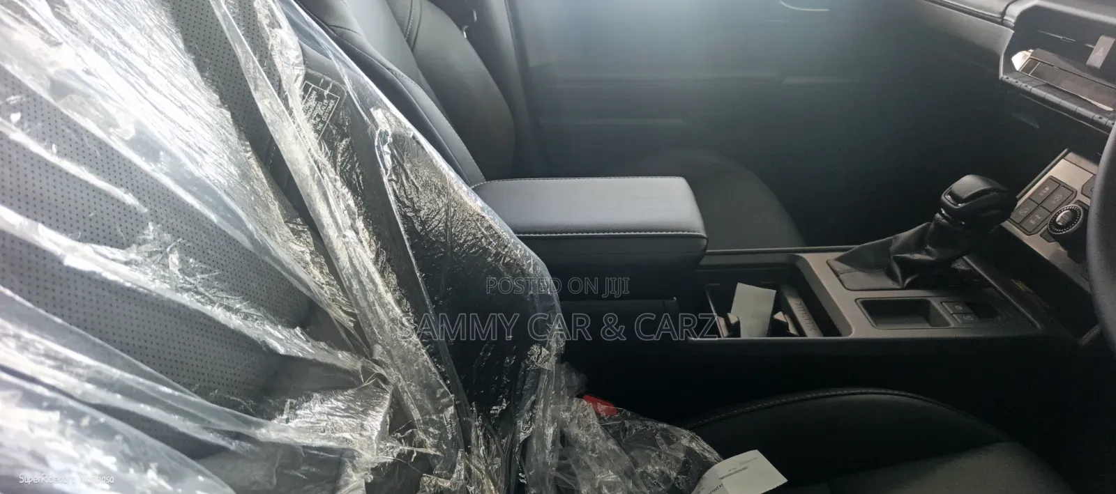 New Toyota Hilux 2026 Gray