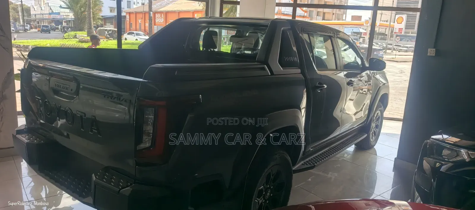 New Toyota Hilux 2026 Gray