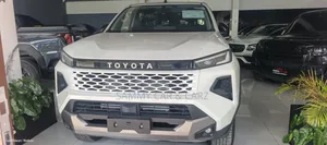 New Toyota Hilux 2026 Pearl