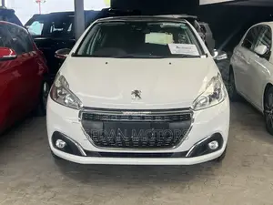 Peugeot 208 2019 White