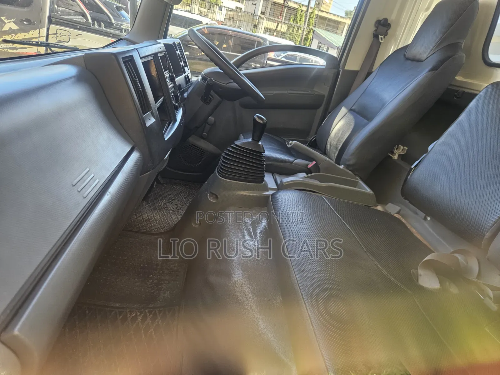 Isuzu NQR Beautiful Used