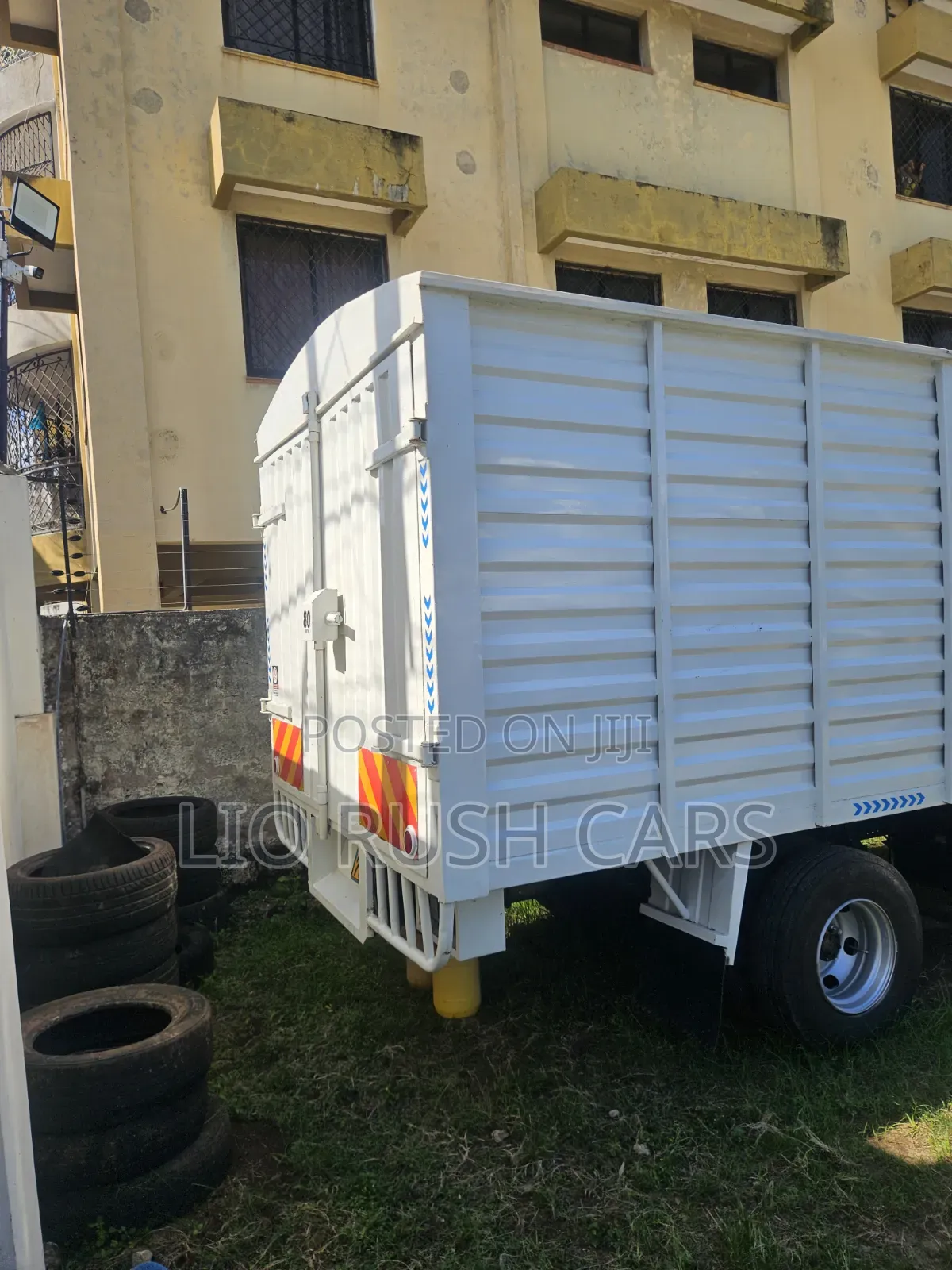 Isuzu NQR Beautiful Used
