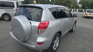 Toyota RAV4 2008 Silver